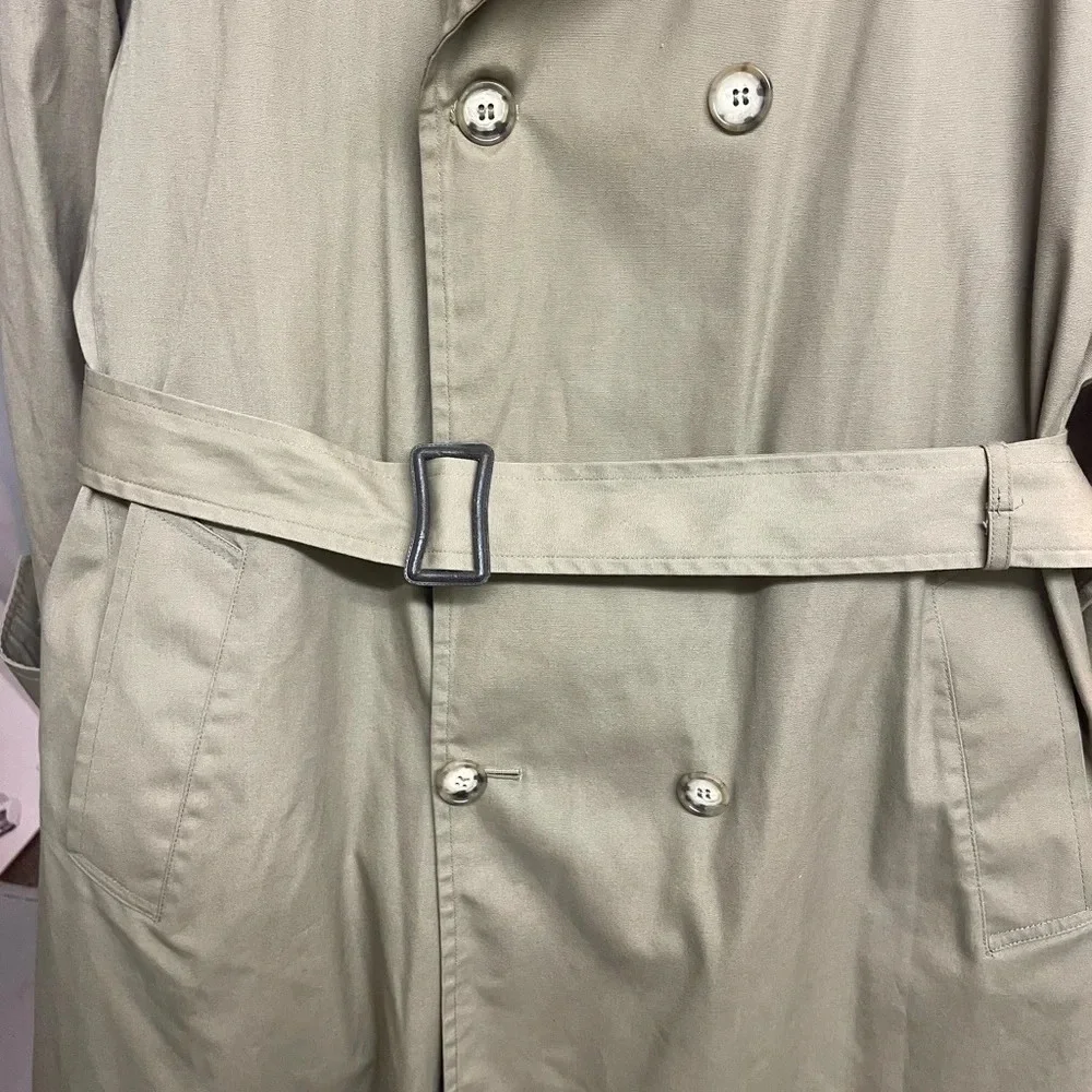 Mens lined raincoat khaki no size or brand available,see measurements for size